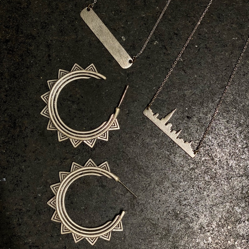 Silver earrings, bar necklace, New York necklace